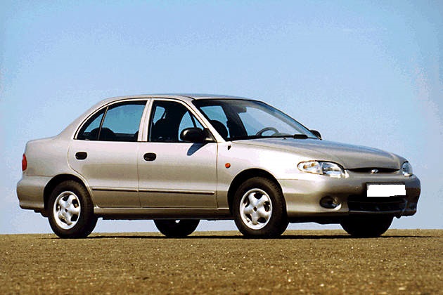 Hyundai Accent II Stufenheck Hyundai Accent II Stufenheck