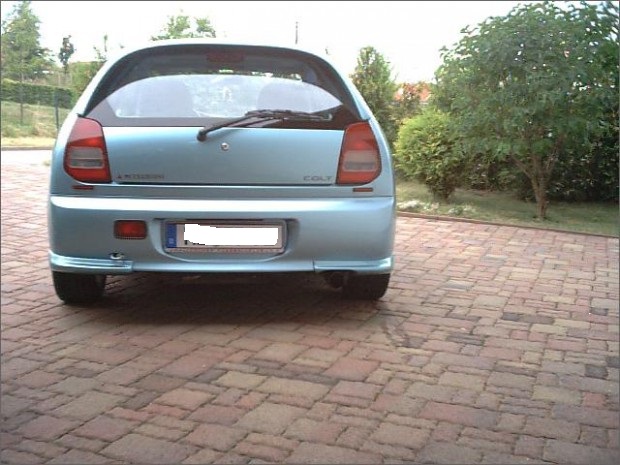 Mitsubishi Colt V