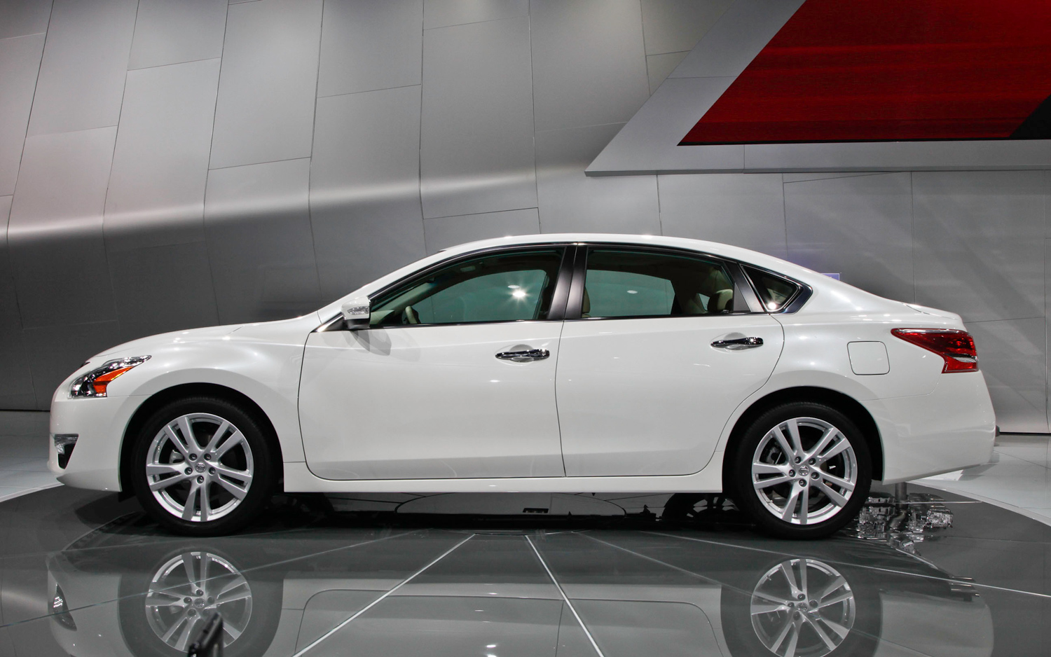 Nissan Altima Nissan Altima